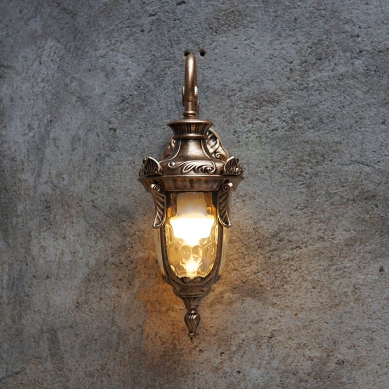 Applique Murale Extérieure Ancienne en Laiton Vieilli | Éclairage Doux pour Ambiance Élégante dans Votre Jardin 4