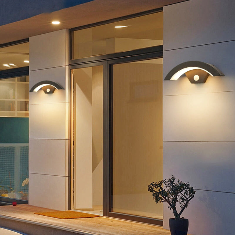 Applique Murale Extérieure Design Moderne avec Détecteur de Mouvement | Éclairage Sécurisé et Durable 2