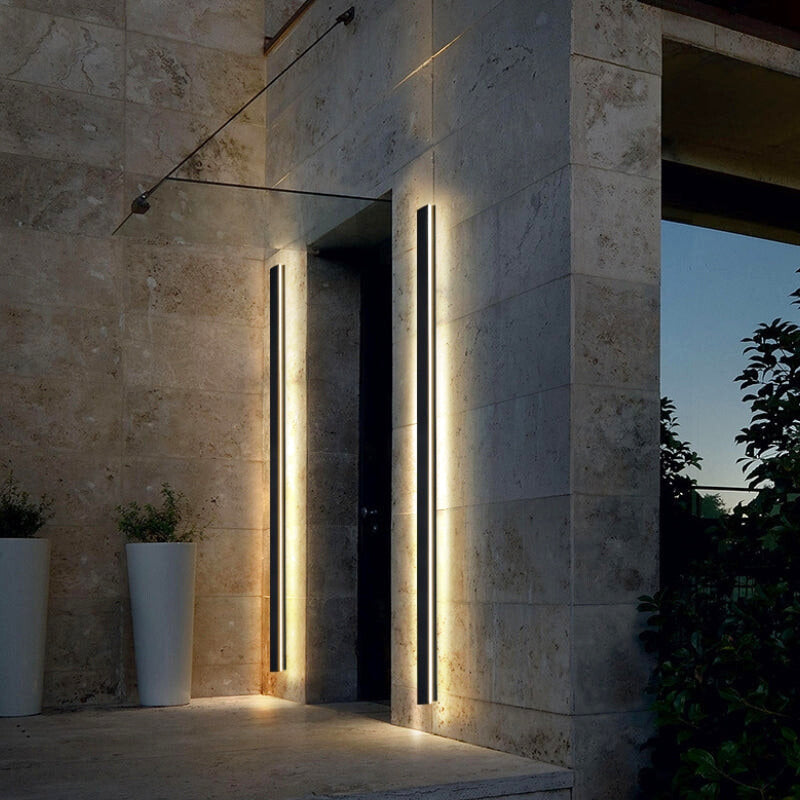 Luminara | Élégante Applique Murale Extérieur Longue en Métal 0
