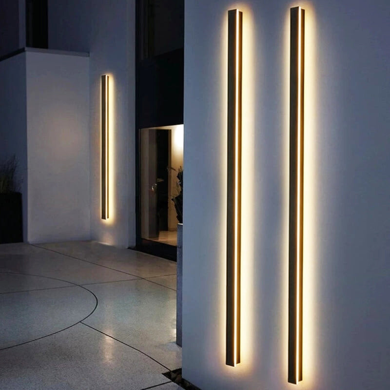 Luminara | Élégante Applique Murale Extérieur Longue en Métal 4