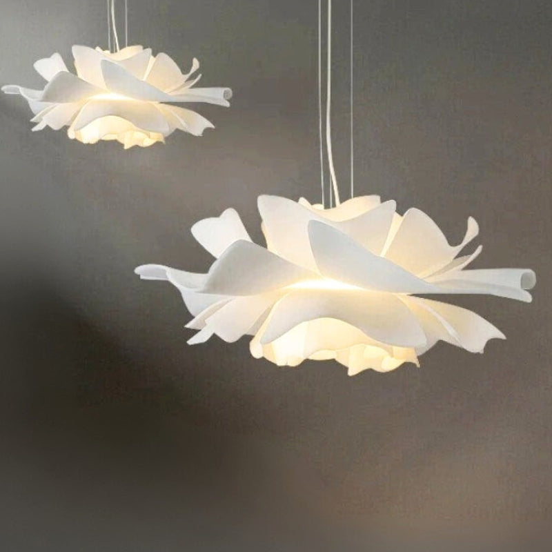 Suspension Blanche | Luminaire Floral avec Lumière Douce | Design Contemporain pour Ambiance Apaisante 4