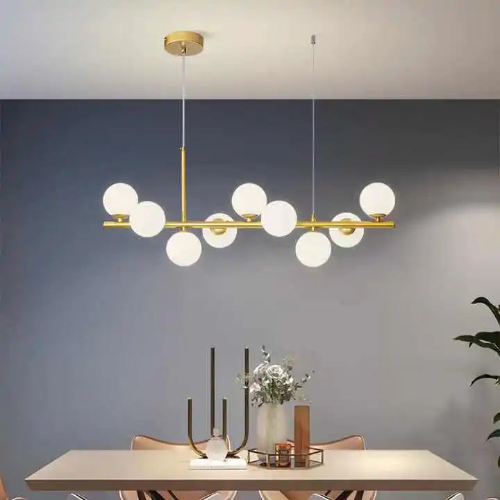 Suspension Linéaire Dorée | Éclairage Doux avec Globes Opalins | Ambiance Chaleureuse pour Espace Moderne 2